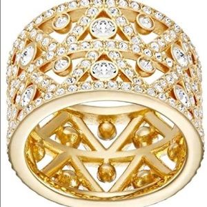 Swarovski Dazzling ring